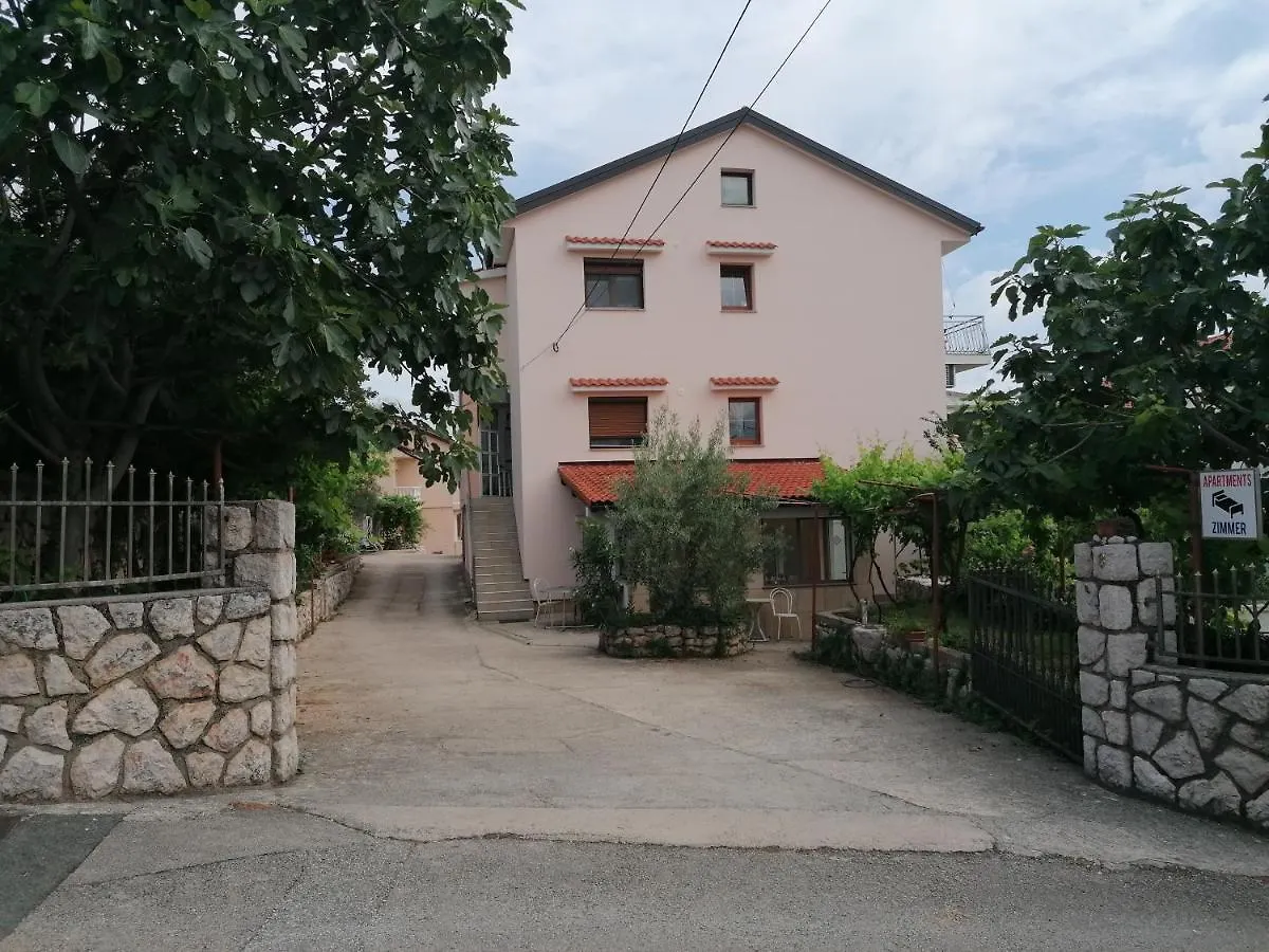 Apartment Lucija Кострена